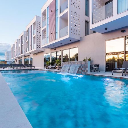 Trio Resort ウルツィニ エクステリア 写真